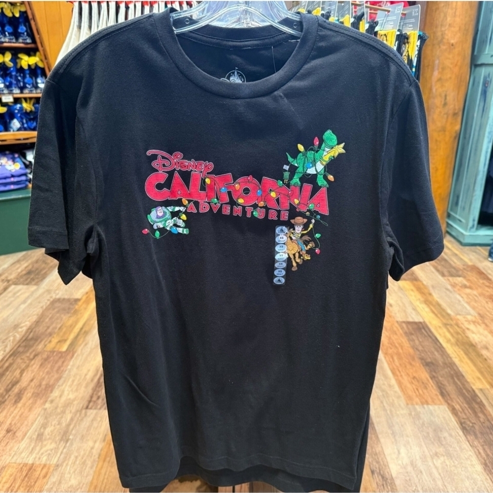 DisneyParks Disney California Adventure Toy Story Holiday T-Shirt Adult XL NWT